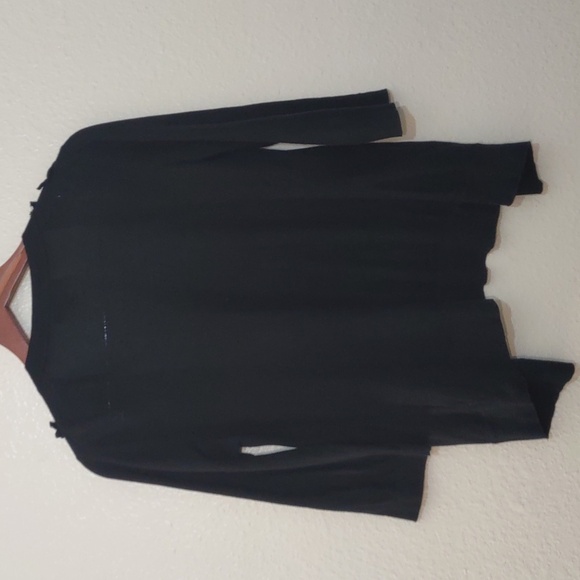 PRE OWNED BANANA REPUBLIC 3/4 SLEEVE CARDIGAN SIZE S COLOR BLACK HAS RUFFLE - Picture 7 of 10